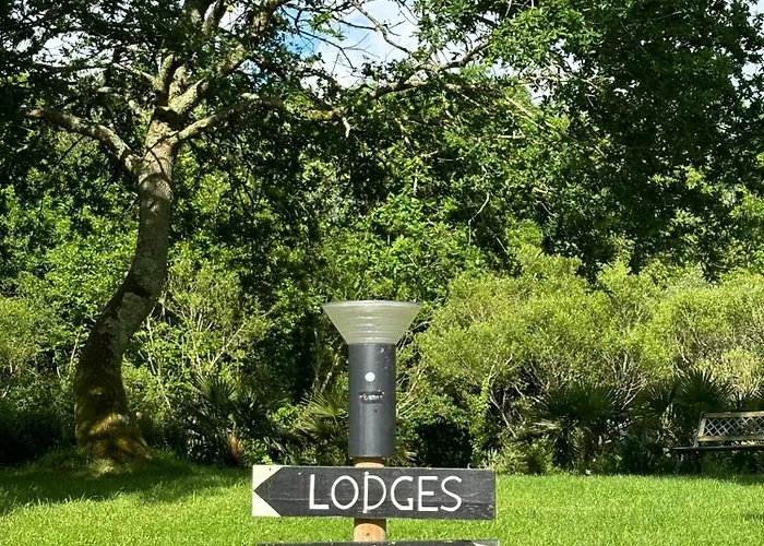 Le Jardin Saint Germain Lodges And Events